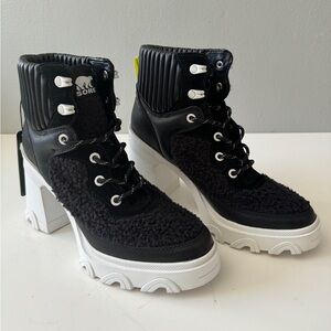 NEW! Sorel Brex Heel Cozy Lace